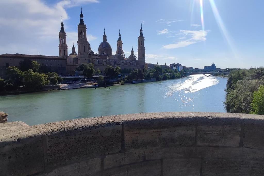 Apartamento Cerca Plaza Pilar サラゴサ エクステリア 写真